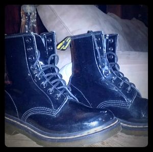 Dr Marten Air Walk Size 8